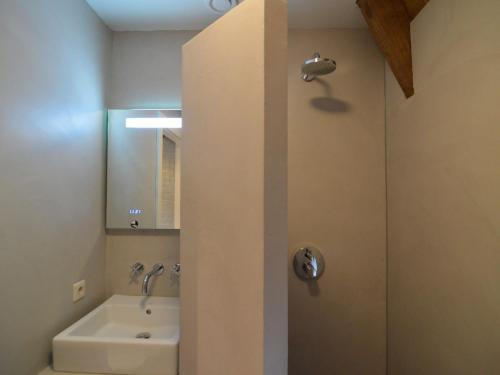 Bathroom, Stylish Farmhouse in Nieuwleusen with Private Garden in Nieuwleusen Bathroom, Stylish Farmhouse in Nieuwleusen with Private Garden in Nieuwleusen