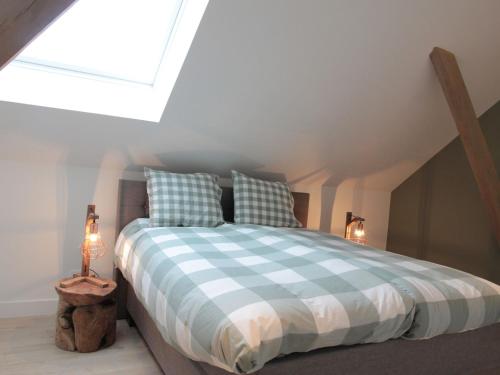Guestroom, Elegant Farmhouse in Zuidzande with Private Garden in Zuidzande Guestroom, Elegant Farmhouse in Zuidzande with Private Garden in Zuidzande