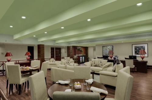 Oprema, Hotel Royalton Hyderabad Abids in Hyderabad Oprema, Hotel Royalton Hyderabad Abids in Hyderabad