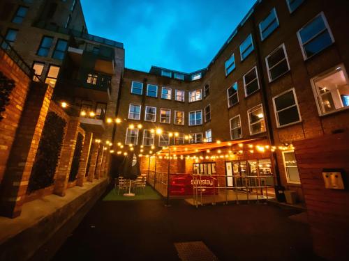 Garden, Safestay London Elephant and Castle in Waterloo and Southwark Garden, Safestay London Elephant and Castle in Waterloo and Southwark