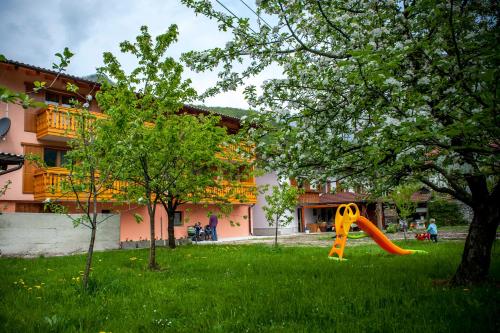 花園, 馬塞拉公寓 (Apartments Masera) in 科巴里德 花園, 馬塞拉公寓 (Apartments Masera) in 科巴里德