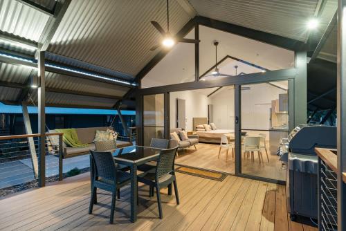 金伯利海濱假日公園 (Kimberleyland Waterfront Holiday Park) in 庫努納拉 金伯利海濱假日公園 (Kimberleyland Waterfront Holiday Park) in 庫努納拉
