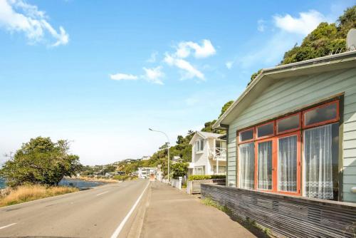ทัศนียภาพ, Waterfront 2-bed cottage, Karaka Bays in มิรามาร์ ทัศนียภาพ, Waterfront 2-bed cottage, Karaka Bays in มิรามาร์