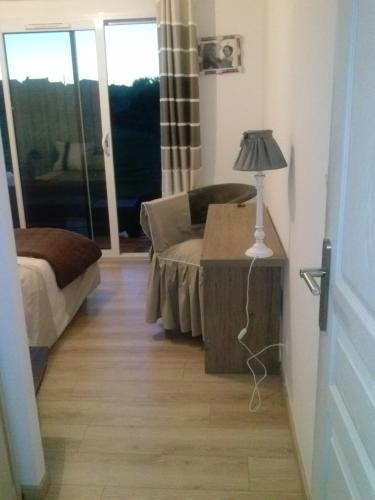 This photo about Chambre d'hotes de l'Estuaire de Blaye shared on HyHotel.com