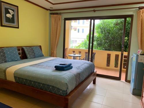 MossMan House in Samed City Center MossMan House in Samed City Center
