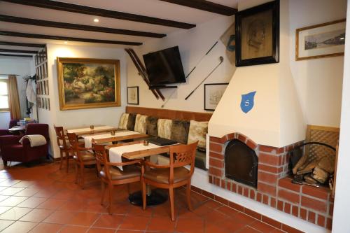 Hotel Schlossresidenz Heitzenhofen in Duggendorf Hotel Schlossresidenz Heitzenhofen in Duggendorf