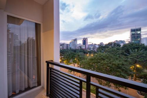 Balcony/terrace, Vien Dong Hotel near Pham Ngu Lao street (backpack) Balcony/terrace, Vien Dong Hotel near Pham Ngu Lao street (backpack)