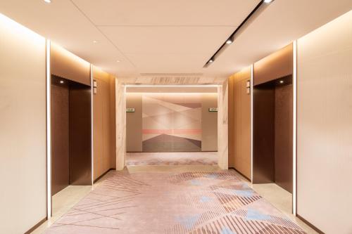 Facilities, Holiday Inn Shanghai Nanjing Road By IHG near Bund International Architecture Exhibition Facilities, Holiday Inn Shanghai Nanjing Road By IHG near Bund International Architecture Exhibition