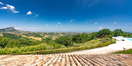 View, Greenwood Luxury Home in Monte Grimano Terme View, Greenwood Luxury Home in Monte Grimano Terme