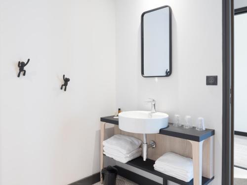 Urban Style Hotel de France in ใจกลางเมืองวาน Urban Style Hotel de France in ใจกลางเมืองวาน