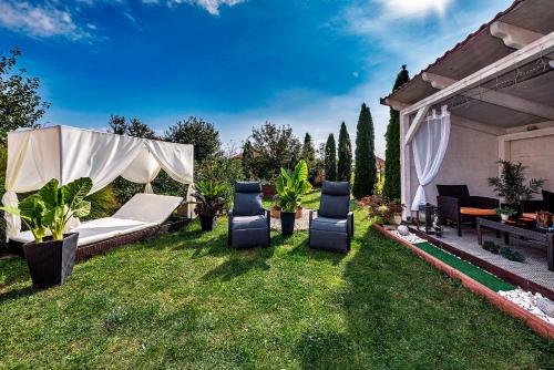 Сад, Vintiamo Apartmanok in Егер Сад, Vintiamo Apartmanok in Егер