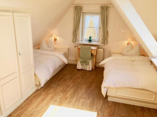 Haus Elvi Fuchs an den alten Salzwiesen in Sylt Haus Elvi Fuchs an den alten Salzwiesen in Sylt