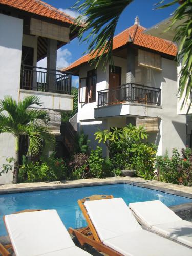 This photo about Lucky Paradise Bungalows on The Beach shared on HyHotel.com