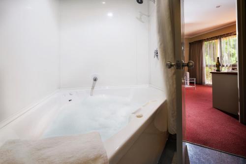 ห้องน้ำ, แฟร์ลีย์ มอเตอร์ ลอดจ์ (Fairley Motor Lodge) in เวสท์ชอร์ ห้องน้ำ, แฟร์ลีย์ มอเตอร์ ลอดจ์ (Fairley Motor Lodge) in เวสท์ชอร์