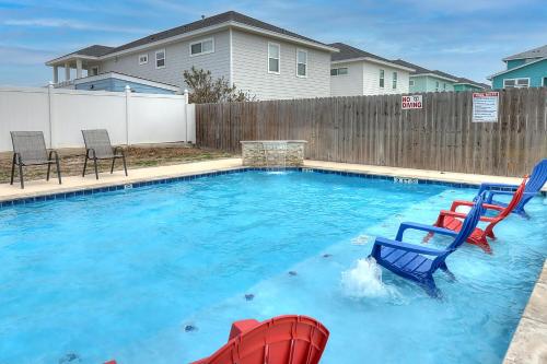 Swimming pool, Ship Wreck in Port Aransas (TX) Swimming pool, Ship Wreck in Port Aransas (TX)