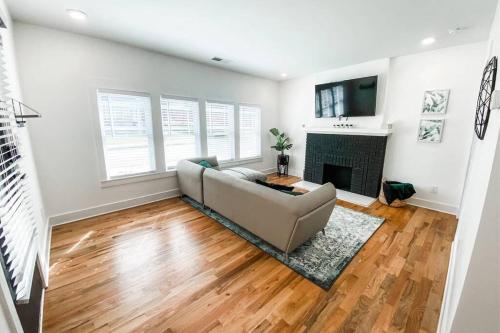 All New! King Bed! 3 Miles to Downtown! in Atlanta University Center All New! King Bed! 3 Miles to Downtown! in Atlanta University Center