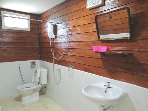 Bathroom, Stay Ban Posai with Pool in Prakhon Chai Bathroom, Stay Ban Posai with Pool in Prakhon Chai