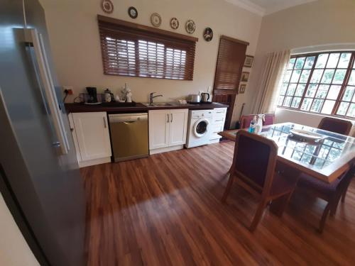 廚房, Rondeletia Cottage Guesthouse - premium self catering in 烏木拉利 廚房, Rondeletia Cottage Guesthouse - premium self catering in 烏木拉利