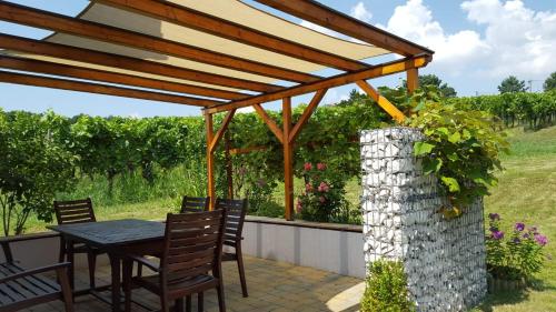 Instalaciones, Kellerstöckl Weinberg (Kellerstockl Weinberg) in Loipersdorf Instalaciones, Kellerstöckl Weinberg (Kellerstockl Weinberg) in Loipersdorf