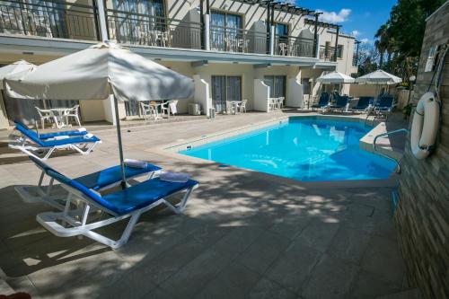 Kolam renang, Crystallo Apartments in Paphos Kolam renang, Crystallo Apartments in Paphos
