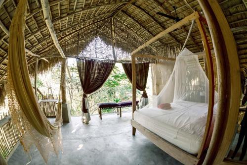 Ganesh Hostel & Shivas Bungalows in Samana Ganesh Hostel & Shivas Bungalows in Samana