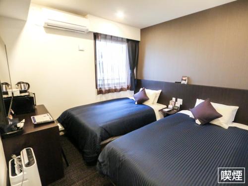 HOTEL LiVEMAX YOKOHAMA SUTAJIAMUMAE in Yokohama HOTEL LiVEMAX YOKOHAMA SUTAJIAMUMAE in Yokohama