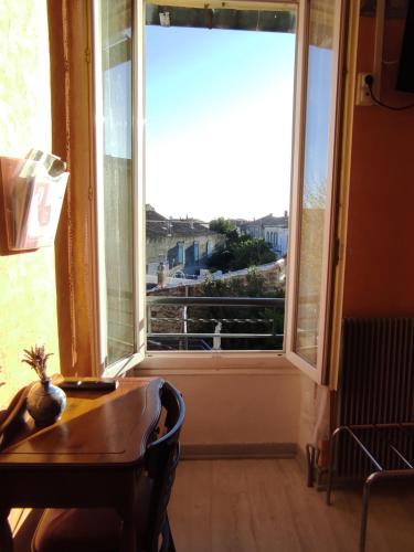 Kilátás, Hotel Regina in Salon-de-Provence Kilátás, Hotel Regina in Salon-de-Provence