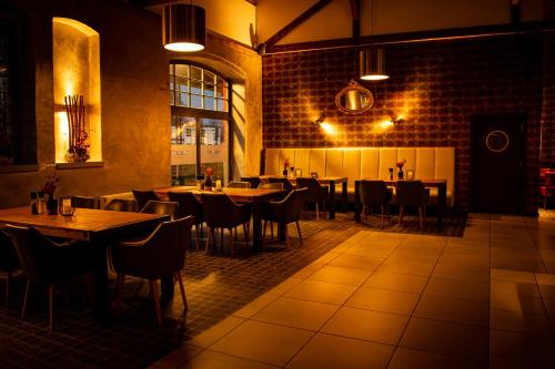 餐廳, Hostel am GUTERBAHNHOF in 新勃蘭登堡 餐廳, Hostel am GUTERBAHNHOF in 新勃蘭登堡