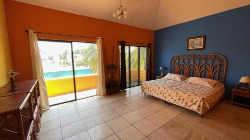 Chalet en Puerto San Jose in Puerto San Jose Chalet en Puerto San Jose in Puerto San Jose