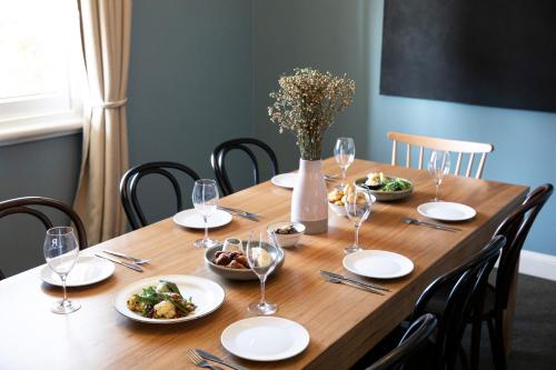Robertson Public House and Kitchen in 羅伯遜 Robertson Public House and Kitchen in 羅伯遜