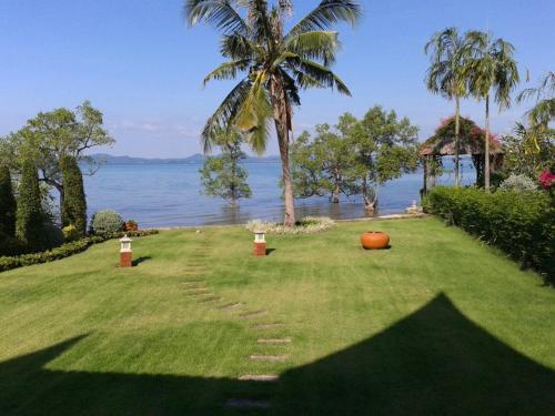 Peony Villa, 3 Bedroom Beachfront Pool Villa in Dan Kao Peony Villa, 3 Bedroom Beachfront Pool Villa in Dan Kao