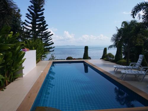 Peony Villa, 3 Bedroom Beachfront Pool Villa in Dan Kao Peony Villa, 3 Bedroom Beachfront Pool Villa in Dan Kao