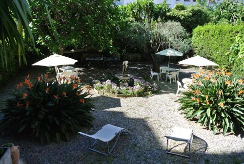 Jardín, Hotel Castel Mistral in Juan-les-pins Jardín, Hotel Castel Mistral in Juan-les-pins