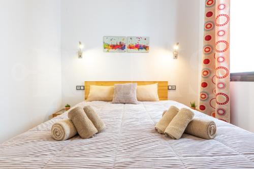 Cozy Flat with common pool & parking - Center by REMS