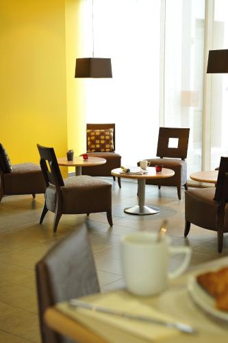 Lobby, Adagio Nantes Centre Aparthotel in Nantes Lobby, Adagio Nantes Centre Aparthotel in Nantes