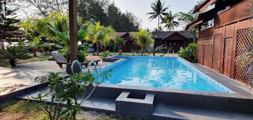 Swimming pool, Bayu Beach Penarek in Merang Swimming pool, Bayu Beach Penarek in Merang