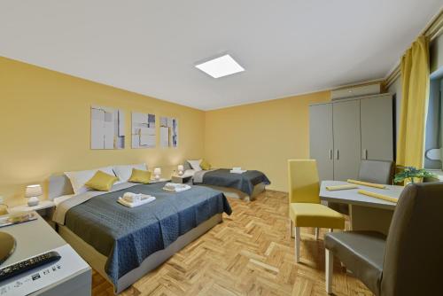 DuMalux Garden in Novo Selo DuMalux Garden in Novo Selo