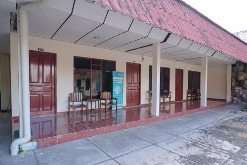 숙소 외관, RedDoorz Near Kampus 3 UTY Yogyakarta near 겜비라 로카 동물원 숙소 외관, RedDoorz Near Kampus 3 UTY Yogyakarta near 겜비라 로카 동물원