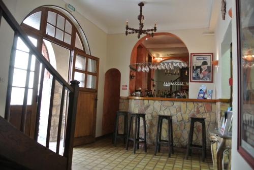 Bar/ Salón, Hotel Castel Mistral in Juan-les-pins Bar/ Salón, Hotel Castel Mistral in Juan-les-pins
