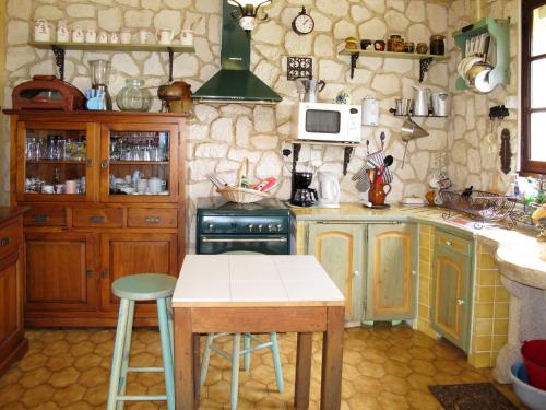 Holiday Home Neko House - LRG492 by Interhome in Aubenas Holiday Home Neko House - LRG492 by Interhome in Aubenas