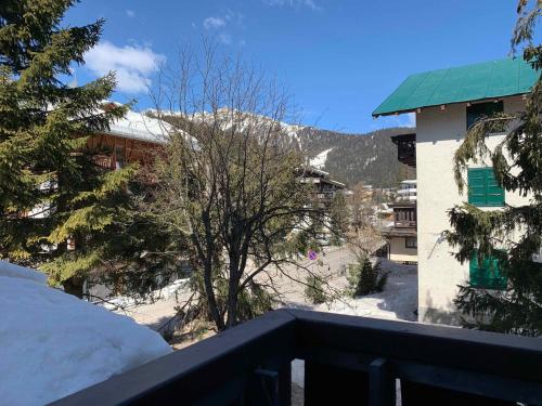 Balcony/terrace, Bilocale Mandron 105 in Madonna di Campiglio Balcony/terrace, Bilocale Mandron 105 in Madonna di Campiglio
