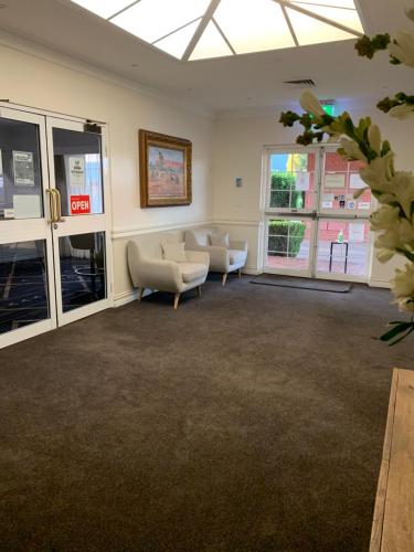 The Kidman Wayside Inn in Griffith The Kidman Wayside Inn in Griffith