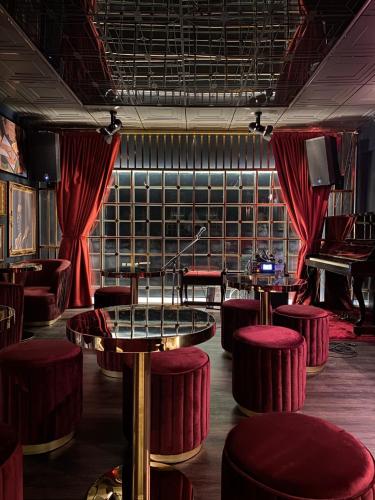 Dream Factory Hotel & Rooftop Bar in أودون ثاني Dream Factory Hotel & Rooftop Bar in أودون ثاني