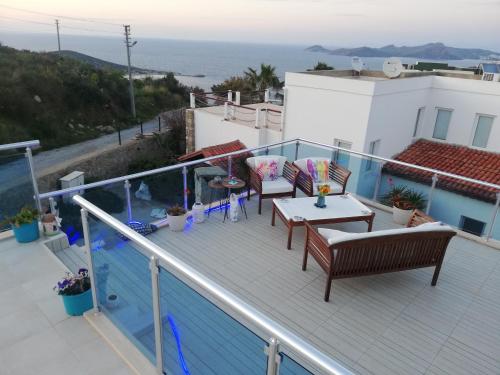 شرفة/ تراس, Villa Priene - Gumusluk Private Pool in كيونبابا شرفة/ تراس, Villa Priene - Gumusluk Private Pool in كيونبابا