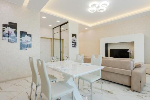 Natella Apartments at Glukhaya Zelenina 6 near เกาะเยลากิน Natella Apartments at Glukhaya Zelenina 6 near เกาะเยลากิน