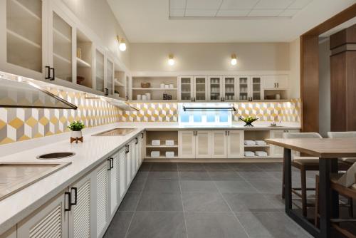 Ételek és italok, Hyatt Place Houston Downtown near George R. Brown Kongresszusi Központ Ételek és italok, Hyatt Place Houston Downtown near George R. Brown Kongresszusi Központ