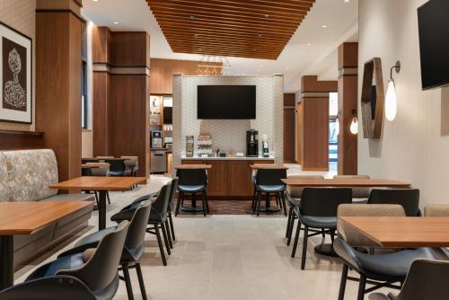 Étterem, Hyatt Place Houston Downtown near George R. Brown Kongresszusi Központ Étterem, Hyatt Place Houston Downtown near George R. Brown Kongresszusi Központ