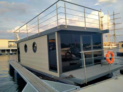 Domy na wodzie - Houseboat Porta Mare - Odradream in เซซิน Domy na wodzie - Houseboat Porta Mare - Odradream in เซซิน