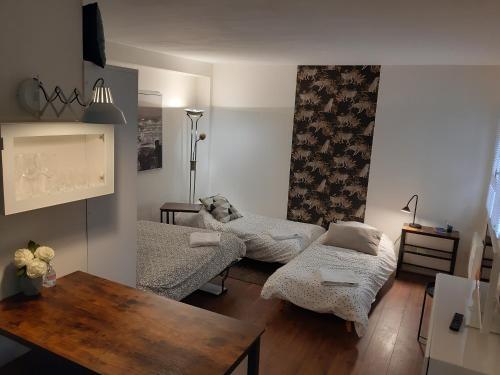 Wool INN Studio in the Forest in Noisy-sur-Ecole Wool INN Studio in the Forest in Noisy-sur-Ecole