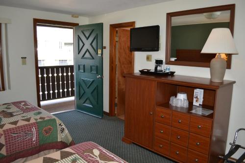 在meiguo.com看到的Kancamagus Lodge的介绍图片